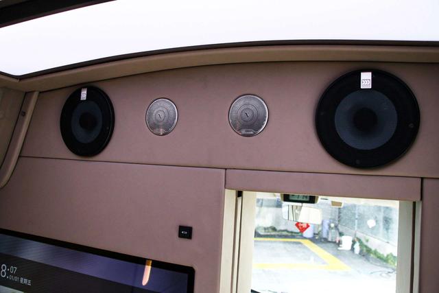 Toyota Coaster 2022 thumb 4