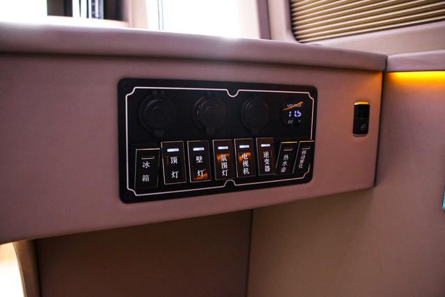 Toyota Coaster 2022 thumb 6