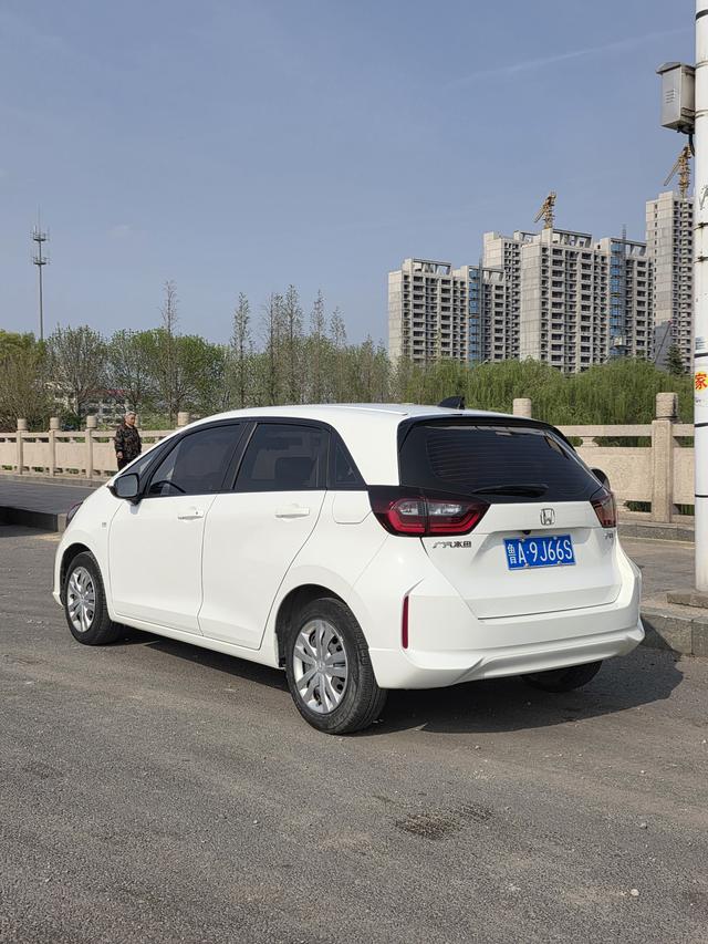Honda Fit Shuttle 2021 thumb 2