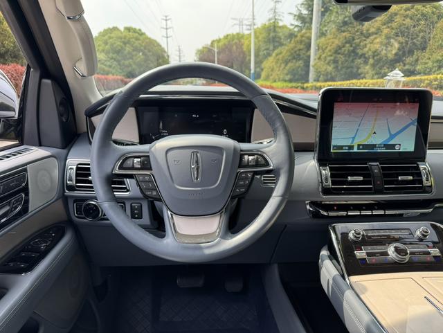 Lincoln Nautilus 2020 thumb 6