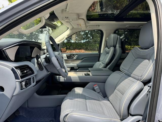 Lincoln Nautilus 2020 thumb 12