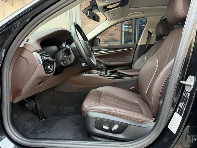 BMW 5 серии 2022 thumb 11