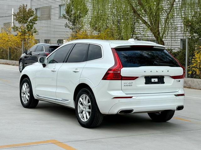 Volvo XC60 2020 thumb 3