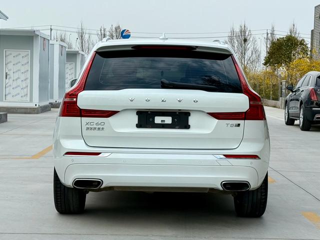 Volvo XC60 2020 thumb 4
