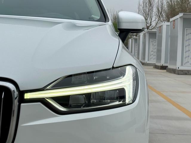 Volvo XC60 2020 thumb 8