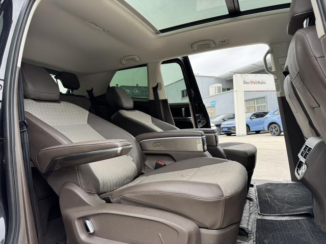 Volkswagen Viloran 2023 thumb 7