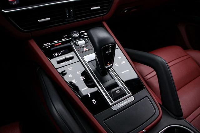 Porsche Cayenne 2019 thumb 9