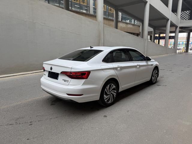 Volkswagen Sagitar 2021 thumb 4