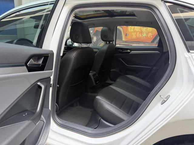 Volkswagen Sagitar 2021 thumb 7