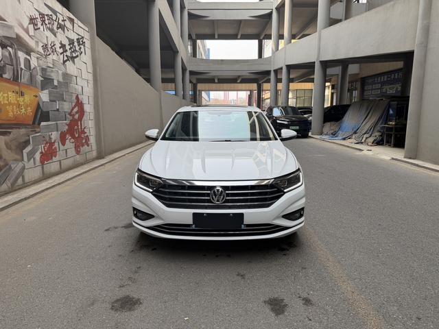 Volkswagen Sagitar 2021 thumb 9