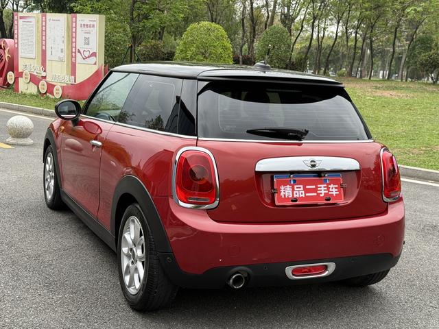 Mini Hatch 2014 thumb 3
