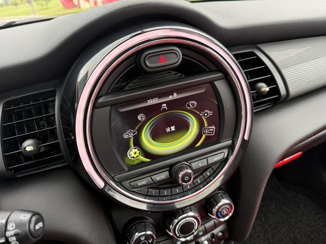 Mini Hatch 2014 thumb 9