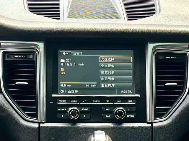 Porsche Macan 2014 thumb 4