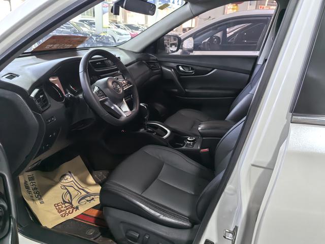 Nissan X-Trail 2017 thumb 9