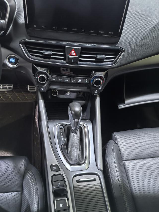Hyundai Lafesta 2019 thumb 4