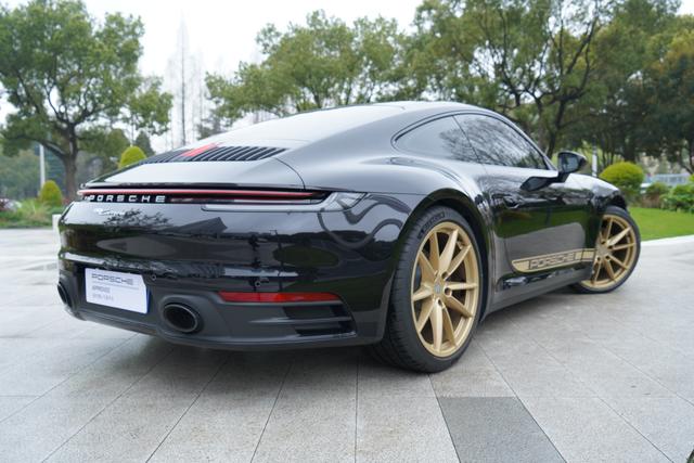 Porsche 911 2023 thumb 5