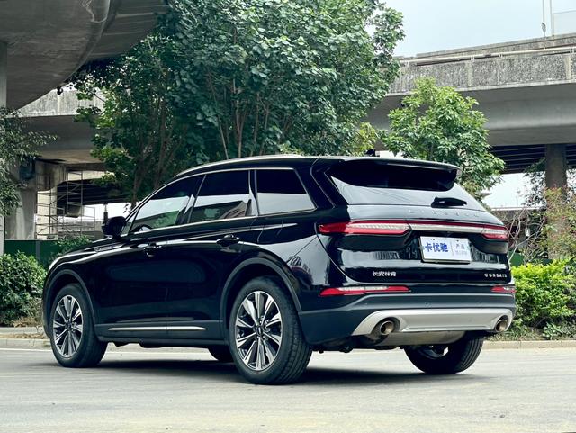 Lincoln Aviator 2022 thumb 3