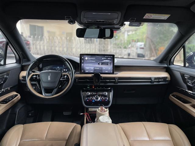 Lincoln Aviator 2022 thumb 12