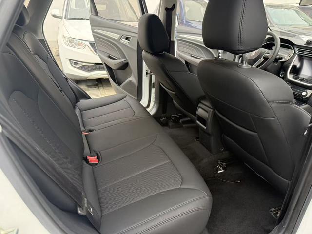 Roewe RX3 2020 thumb 10