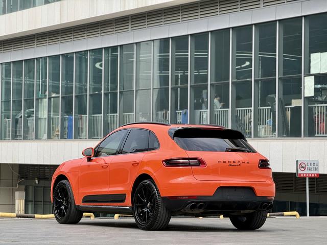 Porsche Macan 2014 thumb 3