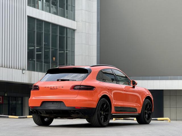Porsche Macan 2014 thumb 5