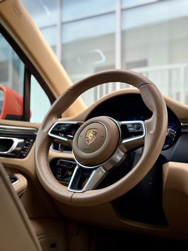 Porsche Macan 2014 thumb 8