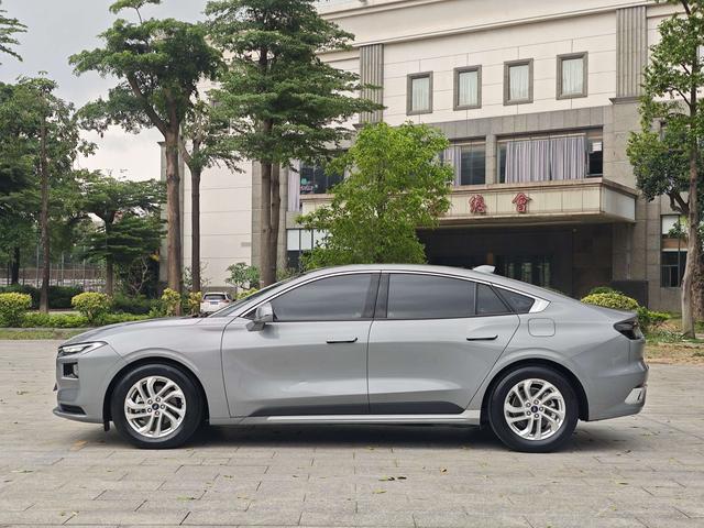 Ford Mondeo 2023 thumb 2