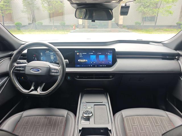Ford Mondeo 2023 thumb 10