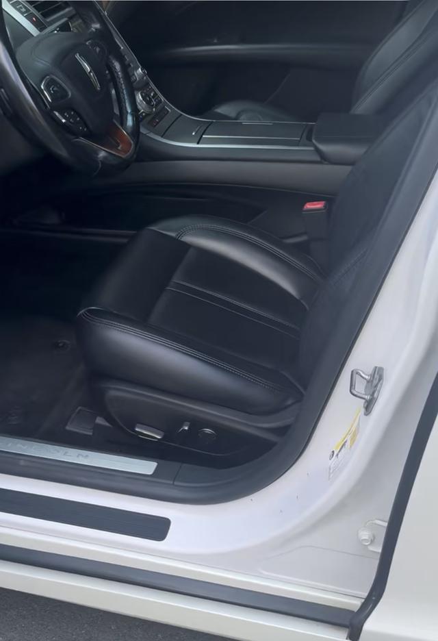 Lincoln MKZ 2017 thumb 4