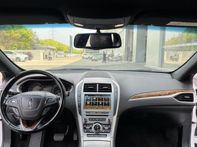 Lincoln MKZ 2017 thumb 6