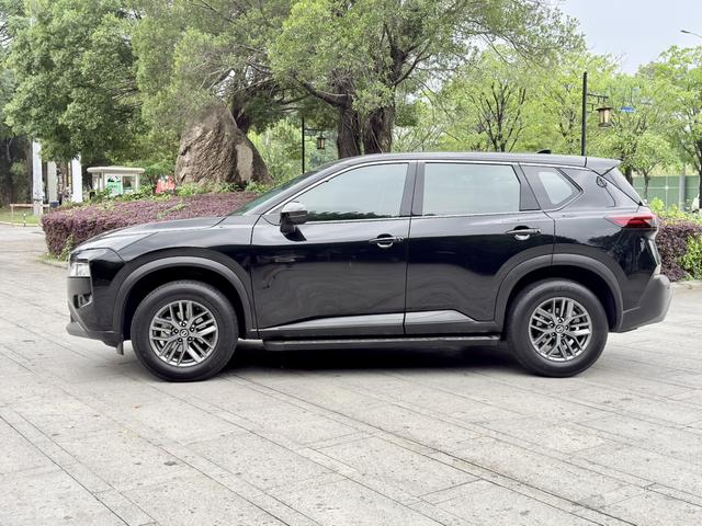 Nissan X-Trail 2021 thumb 2