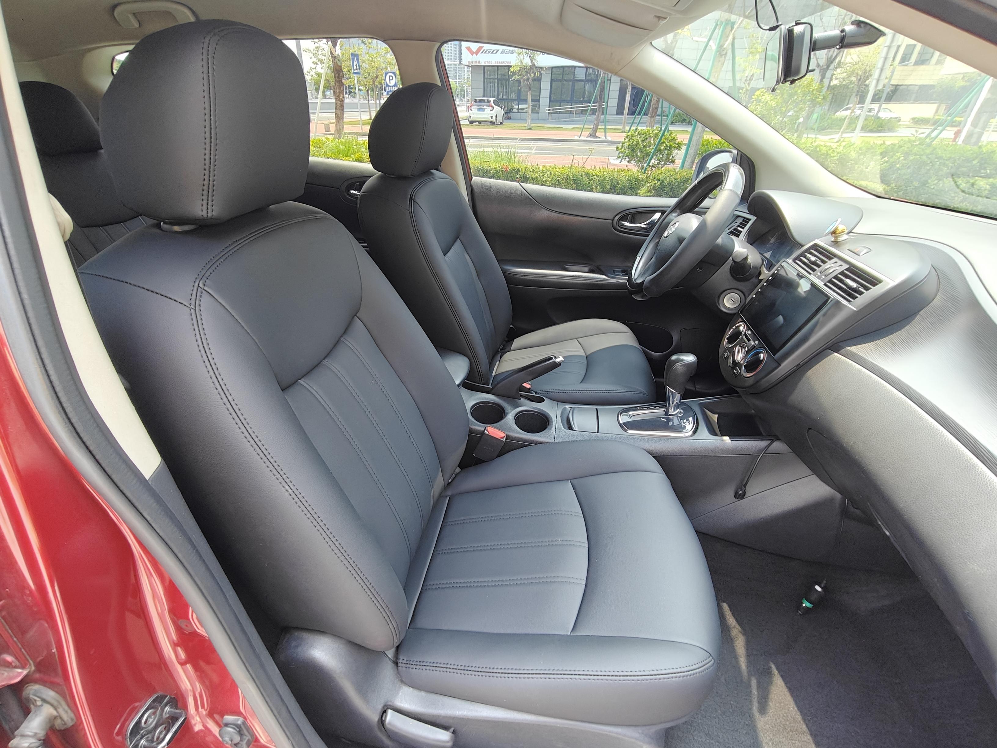 Nissan Tiida 2011 thumb 7