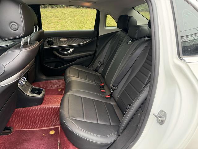 Mercedes-Benz E-Class 2023 thumb 11