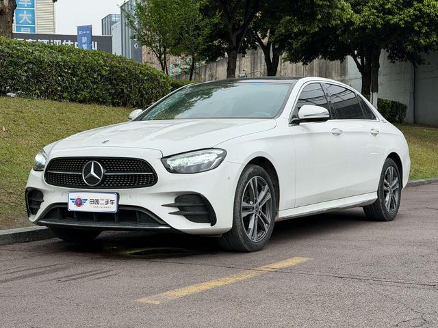 Mercedes-Benz E-Class 2023 thumb 12
