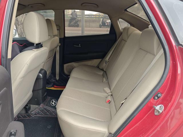 Hyundai Elantra 2011 thumb 6
