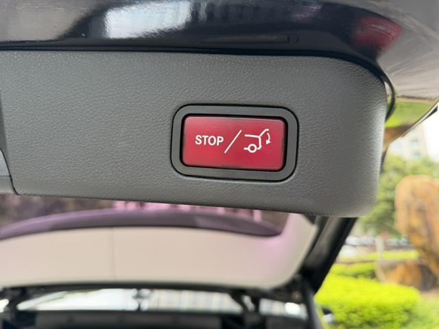 Mercedes-Benz M-Class 2014 thumb 9
