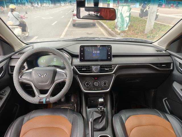 Wuling Hong Guang 2018 thumb 4