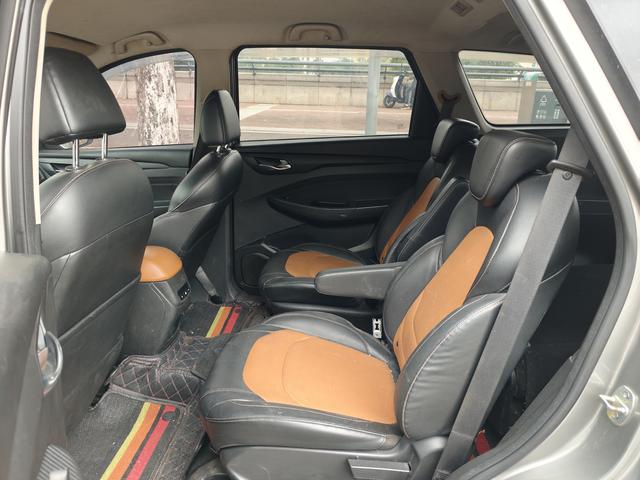 Wuling Hong Guang 2018 thumb 6