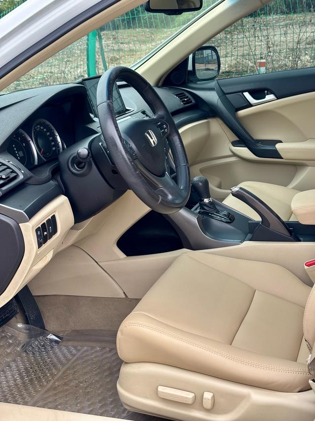 Honda Accord 2013 thumb 7