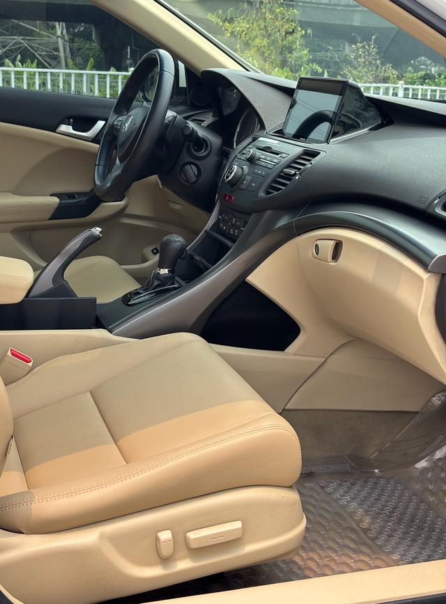 Honda Accord 2013 thumb 10