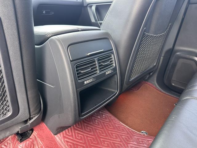 Volkswagen Touareg 2014 thumb 8