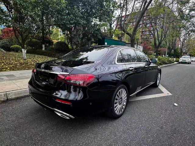 Mercedes-Benz E-Class 2022 thumb 4