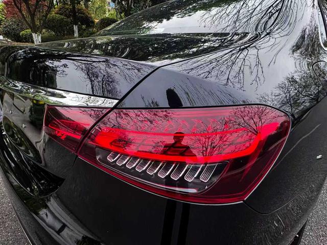 Mercedes-Benz E-Class 2022 thumb 12