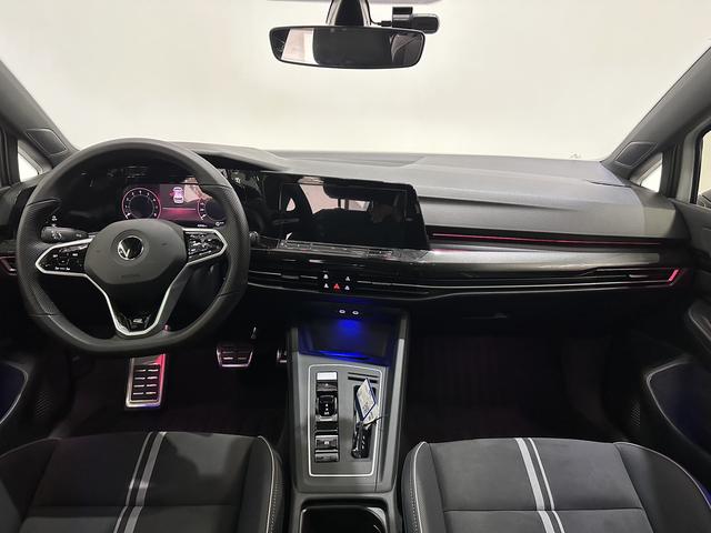 Volkswagen Golf 2023 thumb 5