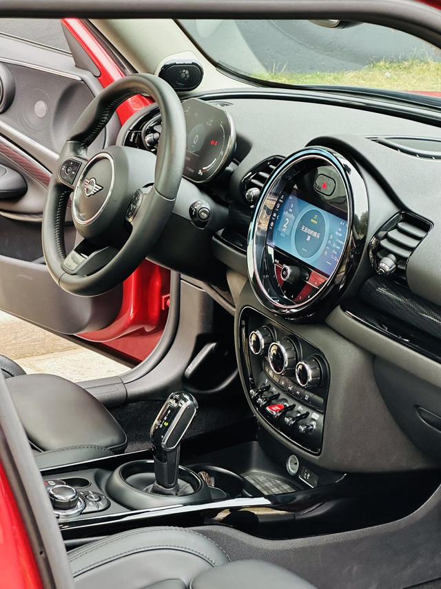 Mini Clubman 2022 thumb 10
