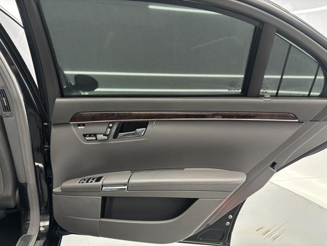 Mercedes-Benz S-Class 2007 thumb 8
