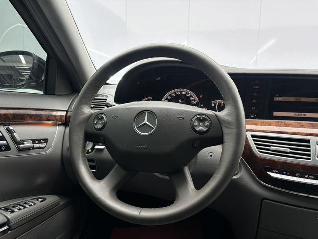 Mercedes-Benz S-Class 2007 thumb 11
