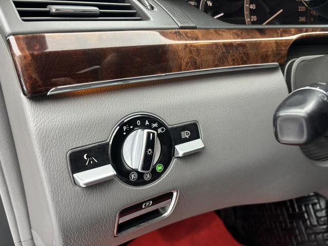 Mercedes-Benz S-Class 2007 thumb 12