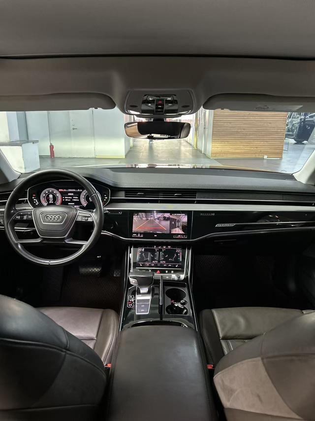 Audi A8 2018 thumb 7