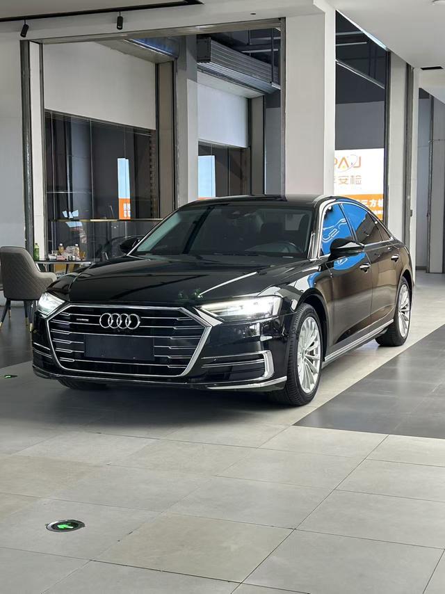 Audi A8 2018 thumb 8